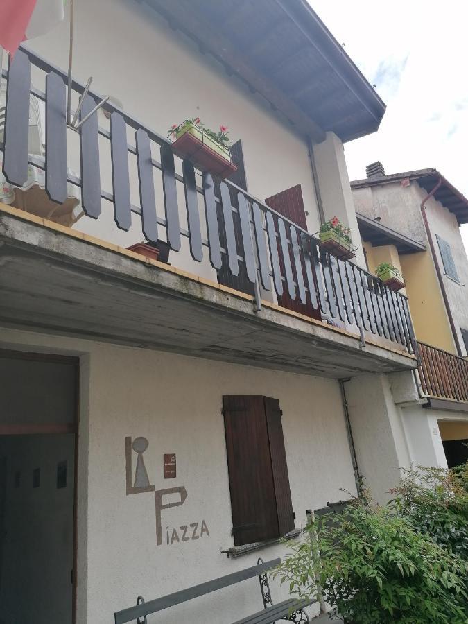 Casa Vacanze 'La Piazza' Vila Zone Exterior foto