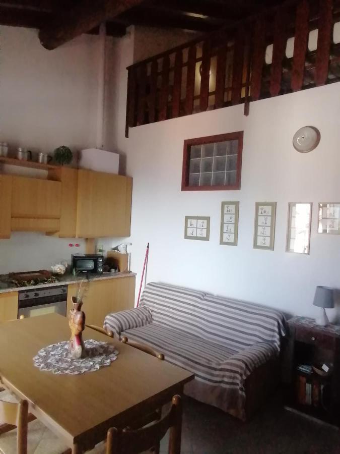 Casa Vacanze 'La Piazza' Vila Zone Exterior foto