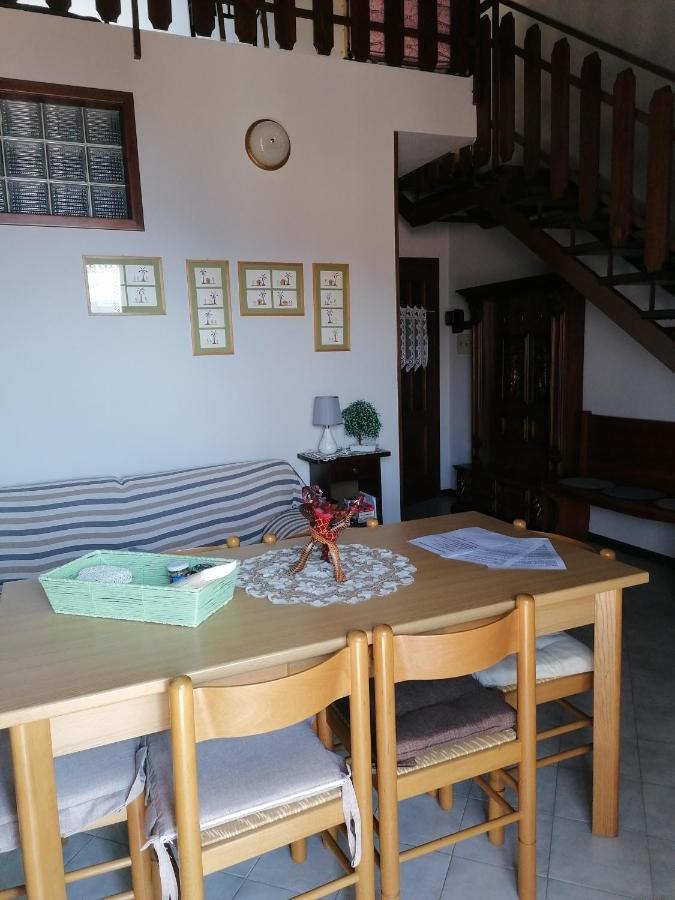 Casa Vacanze 'La Piazza' Vila Zone Exterior foto