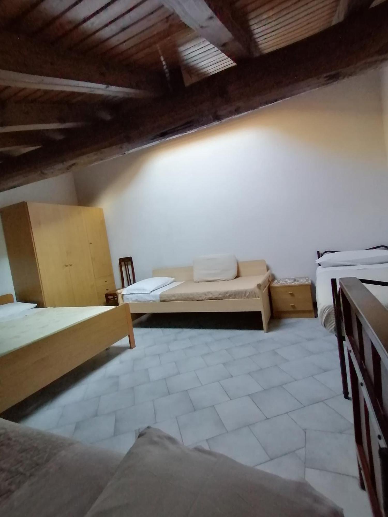 Casa Vacanze 'La Piazza' Vila Zone Quarto foto