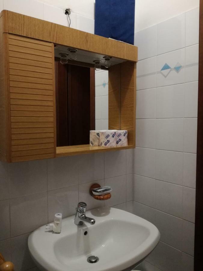 Casa Vacanze 'La Piazza' Vila Zone Exterior foto